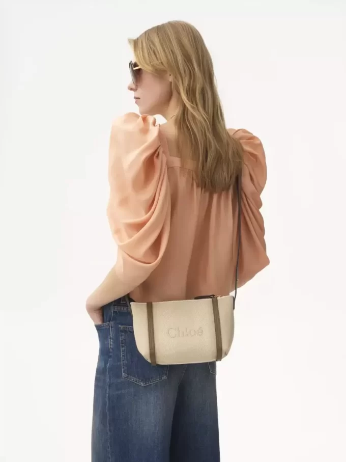 Chloé Carry axelväska i canvas Chloé Carry axelväska i canvas