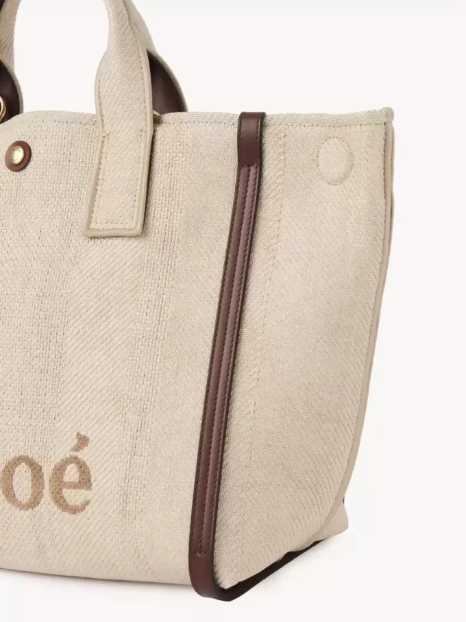 Chloé Carry-väska i fiber med raffiaeffekt Chloé Carry-väska i fiber med raffiaeffekt
