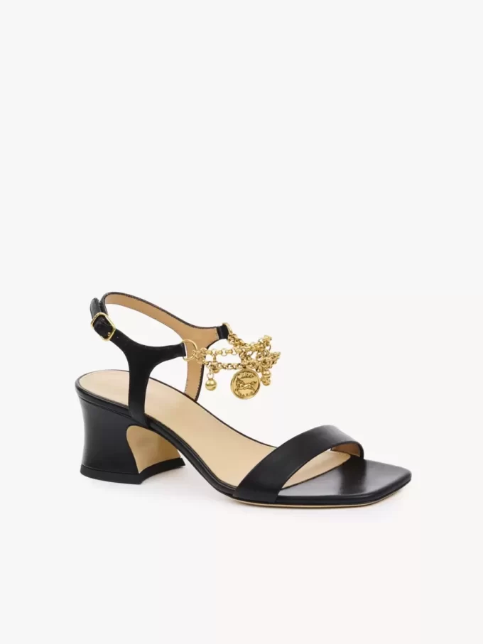 Chloé Charms klackade sandaler Chloé Charms klackade sandaler