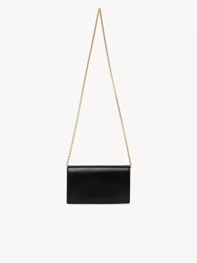 Chloé ikonisk plånbok med lock och kedja i glansigt läder Chloé ikonisk plånbok med lock och kedja i glansigt läder