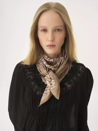 Chloé Paisley fyrkantig halsduk i sidentwill Chloé Paisley fyrkantig halsduk i sidentwill