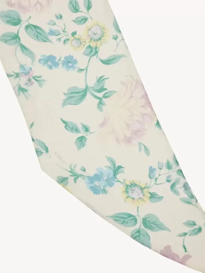 Chloé Peonies bandeau halsduk i siden charmeuse Chloé Peonies bandeau halsduk i siden charmeuse