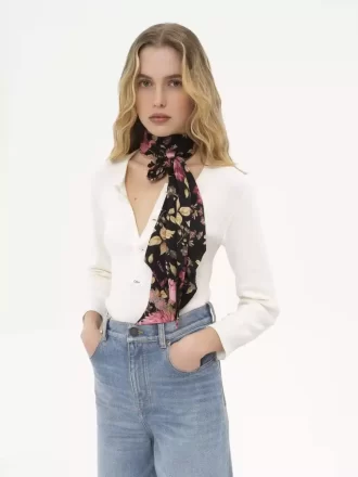 Chloé Peonies bred bandeau halsduk i siden charmeuse Chloé Peonies bred bandeau halsduk i siden charmeuse