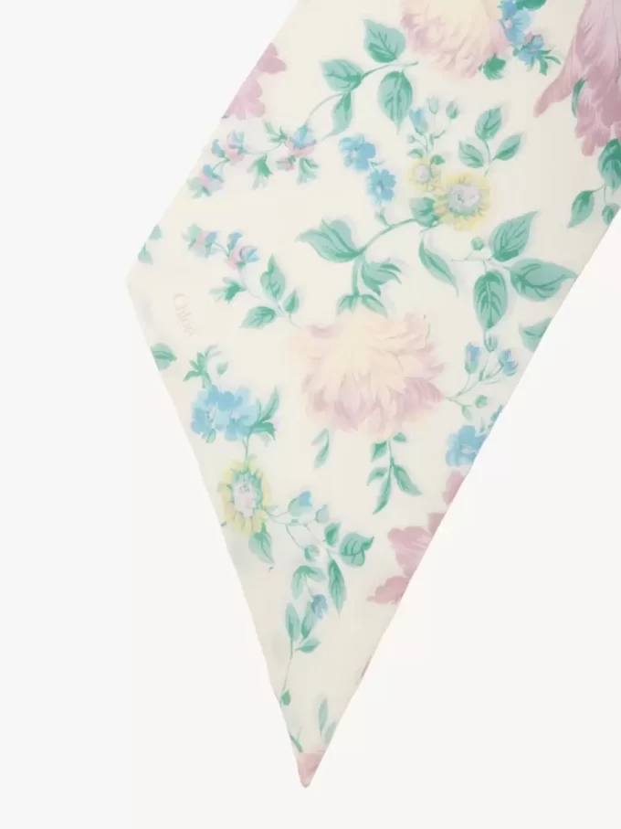 Chloé Peonies bred bandeau halsduk i siden charmeuse Chloé Peonies bred bandeau halsduk i siden charmeuse