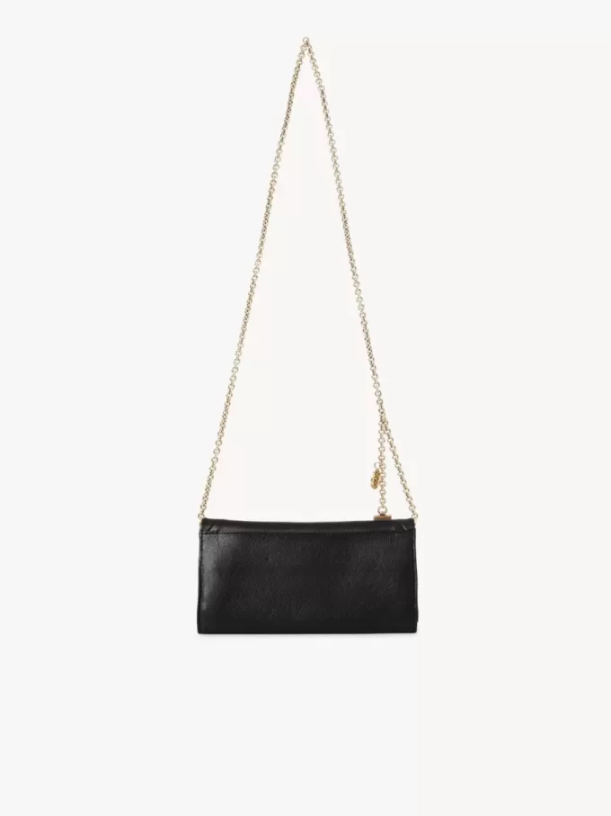 Chloé Plånbok med spinflap och kedja i narvat läder Chloé Plånbok med spinflap och kedja i narvat läder