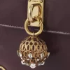 Château Treasures väska med kedjelock i narvat läder Château Treasures väska med kedjelock i narvat läder
