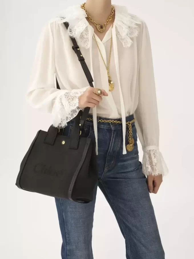Liten Chloé Carry-väska i canvas Liten Chloé Carry-väska i canvas