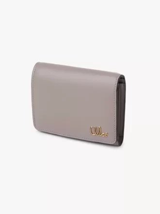 Liten Chloé Iconic trefaldig väska med myntficka i glansigt läder Liten Chloé Iconic trefaldig väska med myntficka i glansigt läder