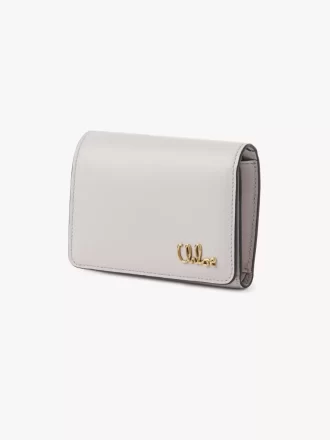 Liten Chloé Iconic trefaldig väska med myntficka i narvat läder Liten Chloé Iconic trefaldig väska med myntficka i narvat läder