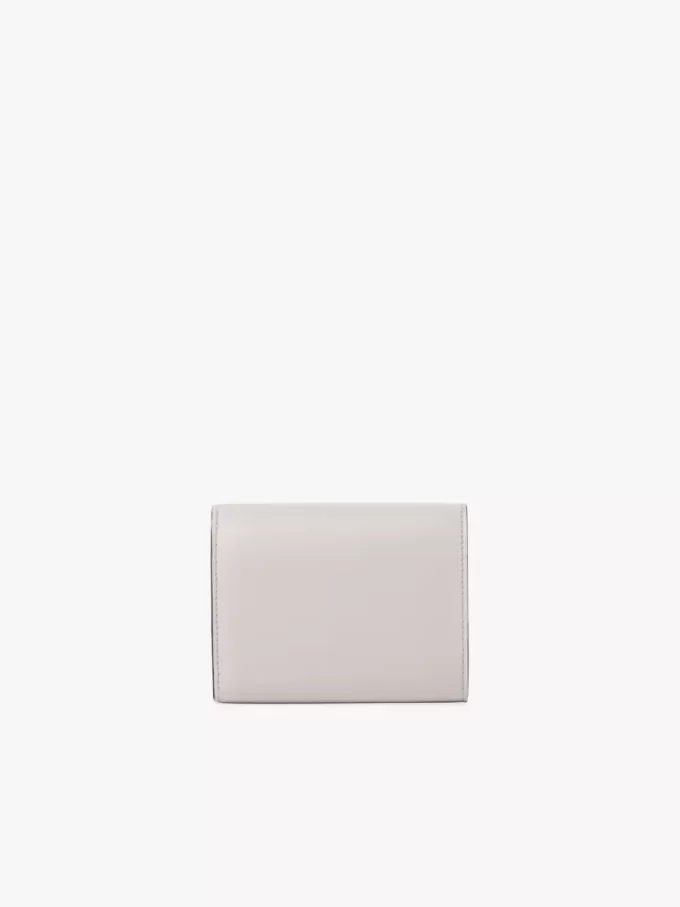 Liten Chloé Iconic trefaldig väska med myntficka i narvat läder Liten Chloé Iconic trefaldig väska med myntficka i narvat läder