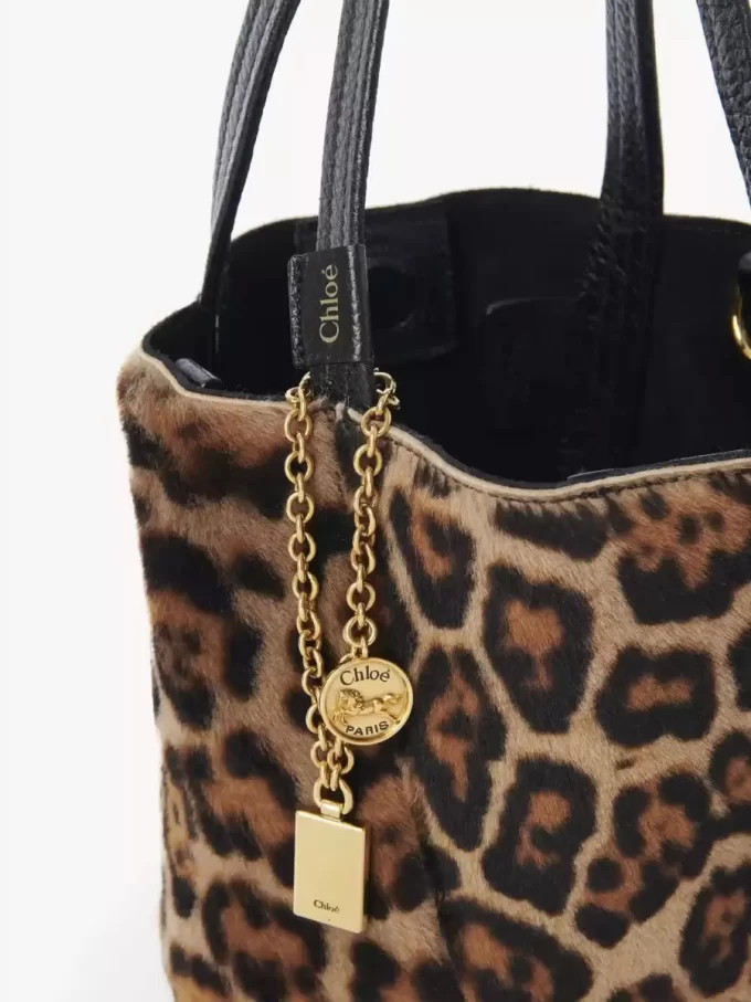 Liten Chloé Spin tote-väska i leopardmönstrat fårskinn Liten Chloé Spin tote-väska i leopardmönstrat fårskinn