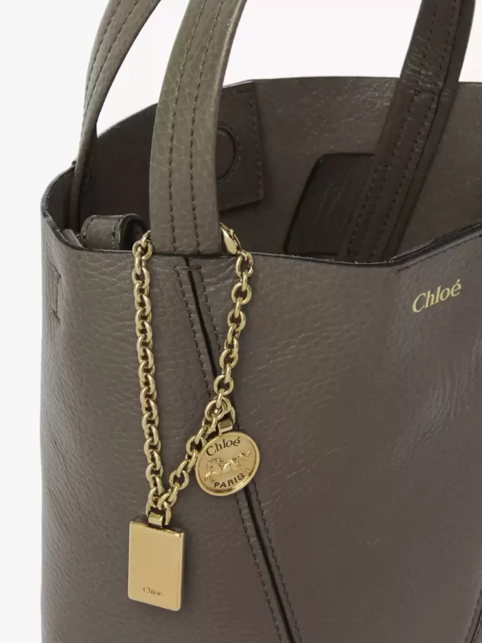 Liten Chloé Spin-väska i narvat läder Liten Chloé Spin-väska i narvat läder