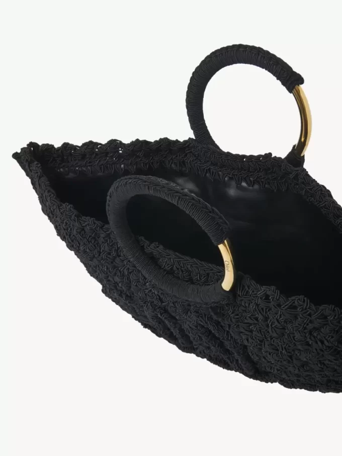 Liten virkad tote-väska med armband, Paravent Liten virkad tote-väska med armband, Paravent