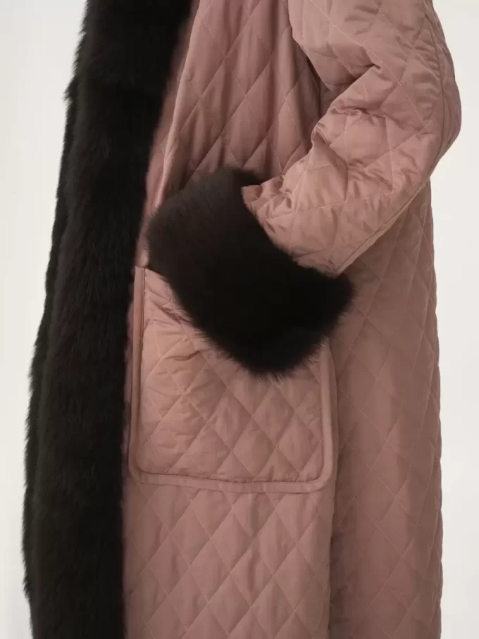 Lång hybridkappa i teknisk satin Lång hybridkappa i teknisk satin