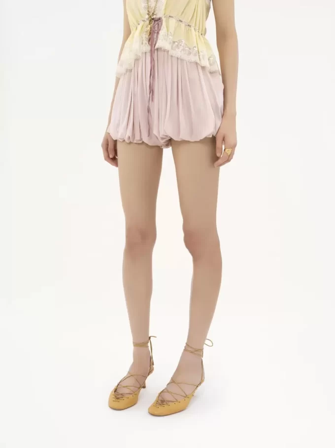 Minishorts i siden med charmeusemönster Minishorts i siden med charmeusemönster
