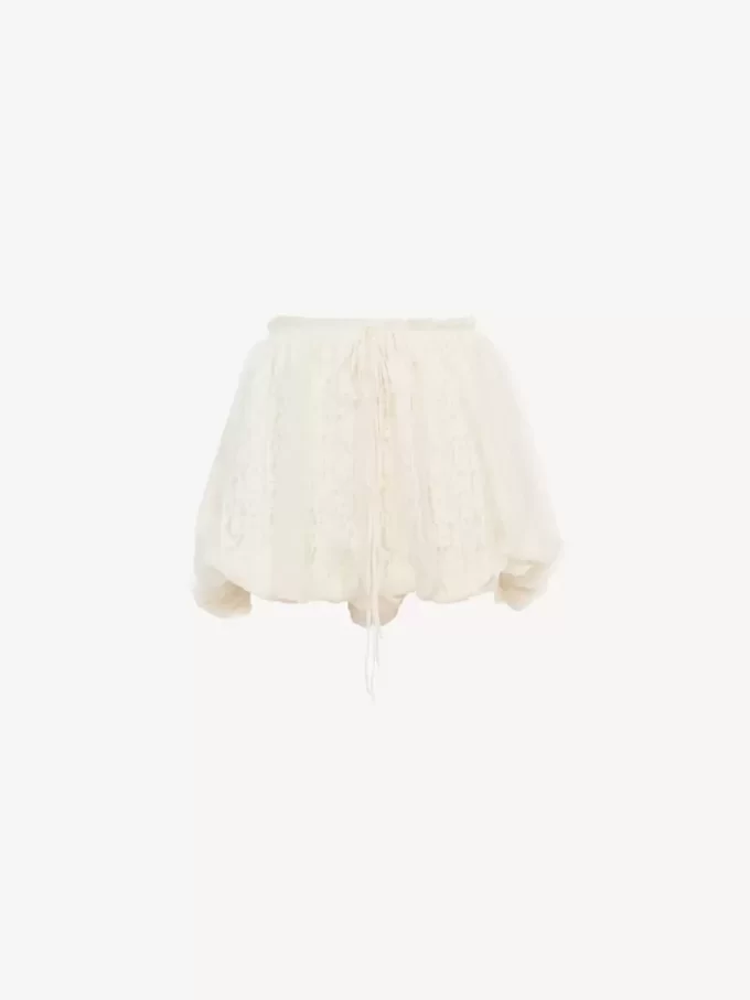 Minishorts i sidenmousseline med blommig spets Minishorts i sidenmousseline med blommig spets
