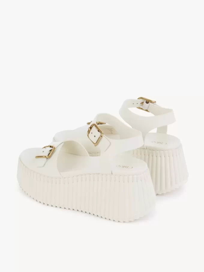 Nama kilklackade sandaler Nama kilklackade sandaler