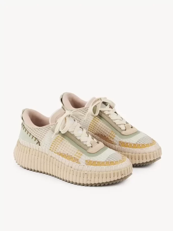 Nama-sneaker Nama-sneaker