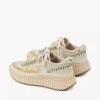 Nama-sneaker Nama-sneaker