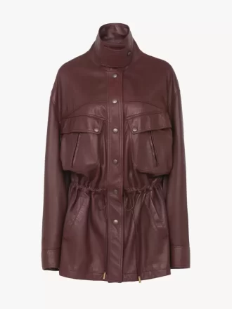 Parkas i läder med hög hals Parkas i läder med hög hals