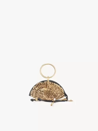 Sea Treasures kuvertväska med skal och dragkedja i mjukt läder och metall Sea Treasures kuvertväska med skal och dragkedja i mjukt läder och metall